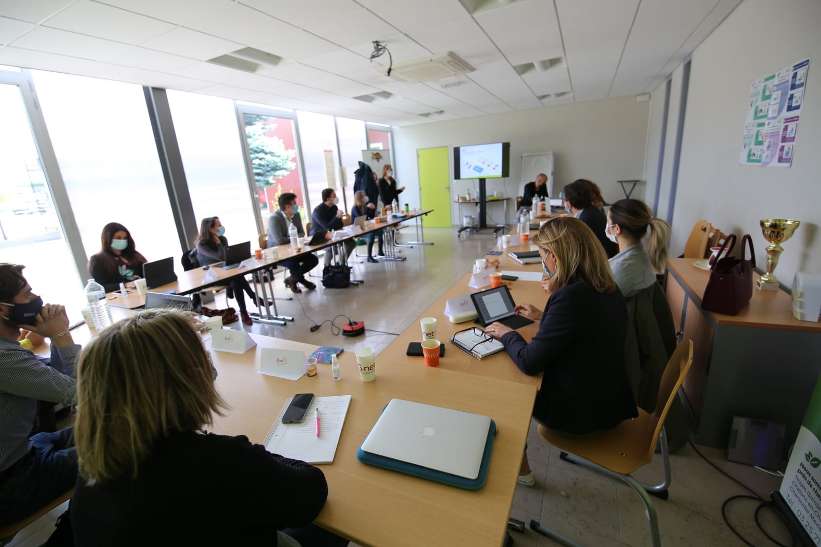 Equipe studieuse