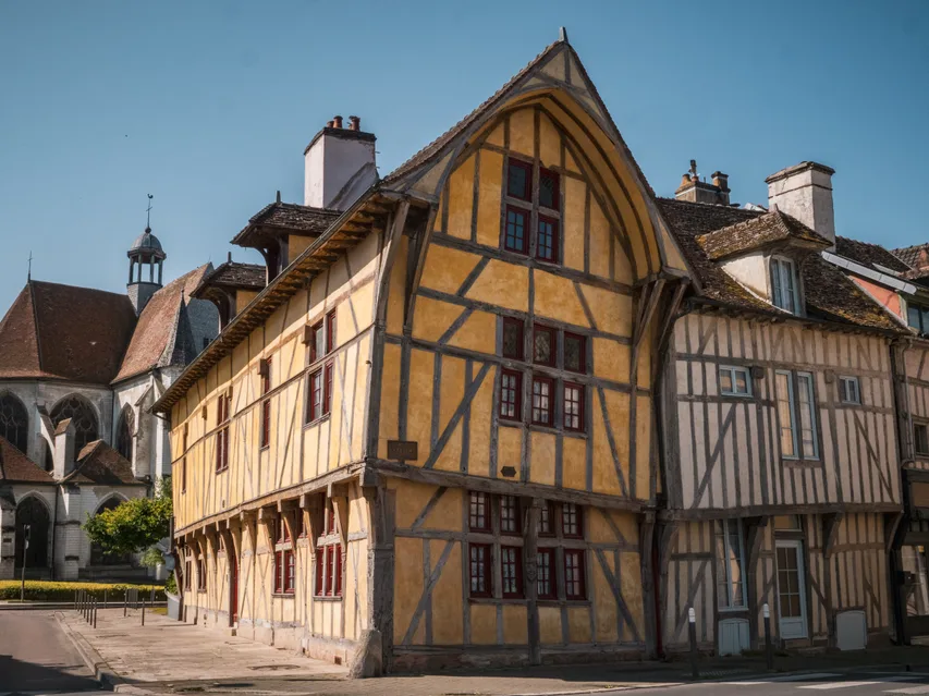 Des maisons à pans de bois typiques du centre de Troyes.